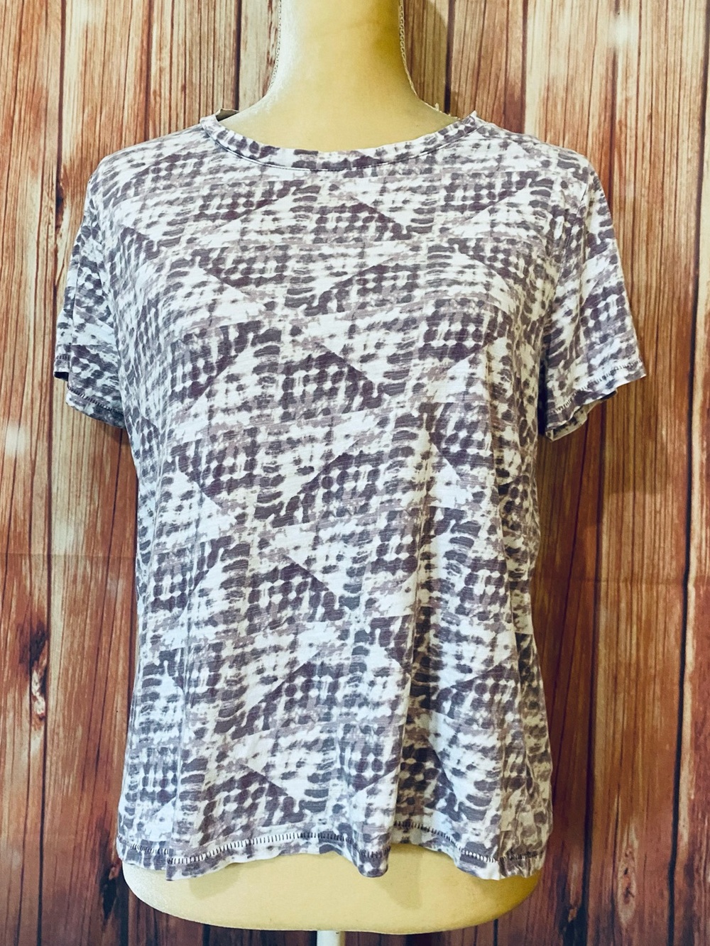 Women’s Large T Shirt Sonoma Short Sleeves Purple White Soft 100% Cotton